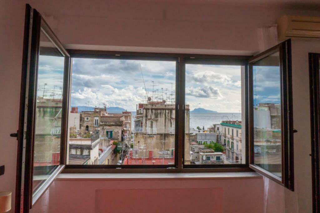La Finestra Sul Golfo Apartment Naples Luaran gambar