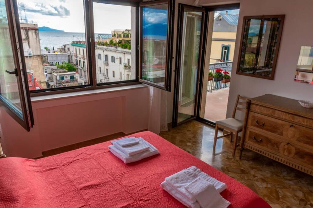 La Finestra Sul Golfo Apartment Naples Luaran gambar
